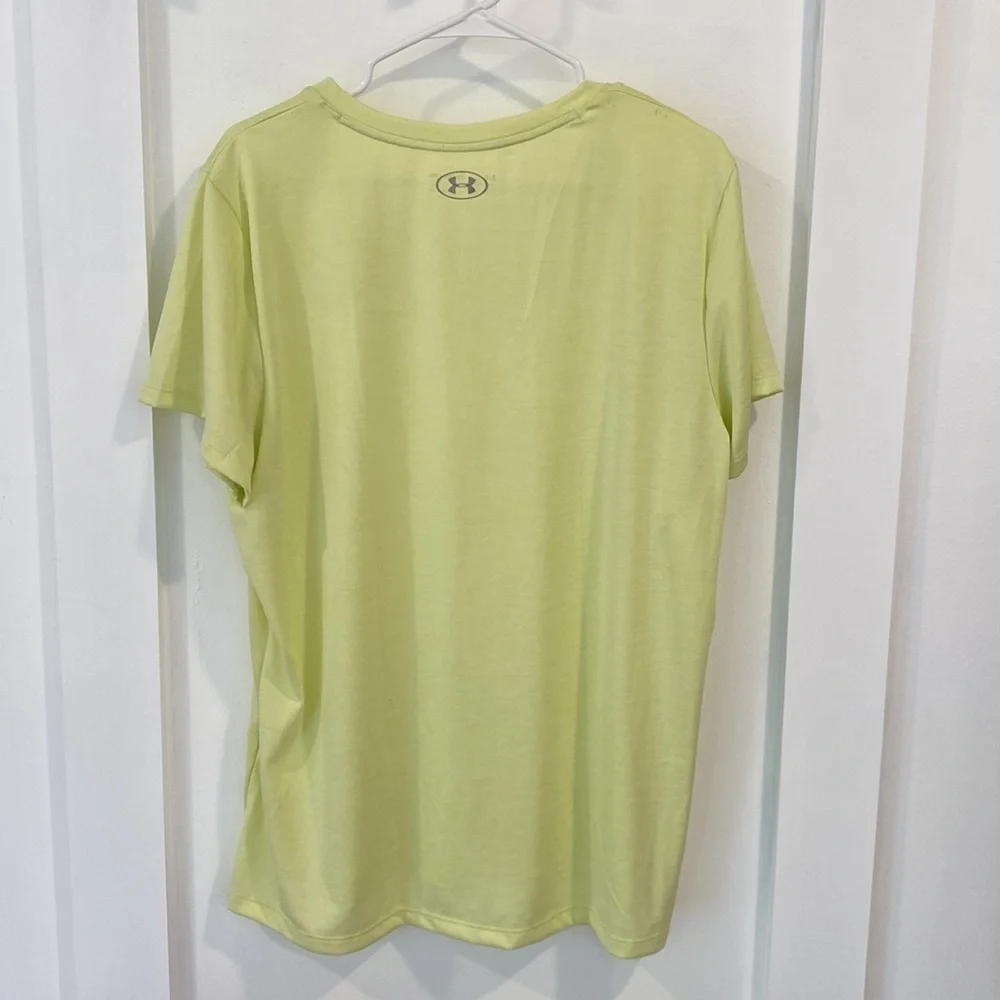 UNDER ARMOUR v-neck short sleeve plus size workout shirt - Picture 6 of 7